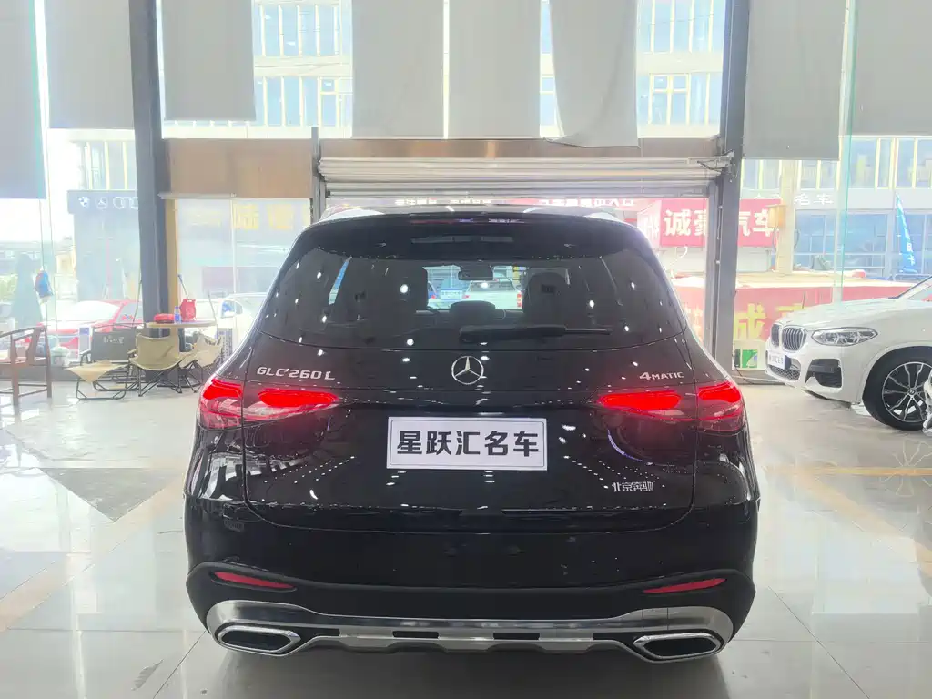 Mercedes-Benz GLC 2023