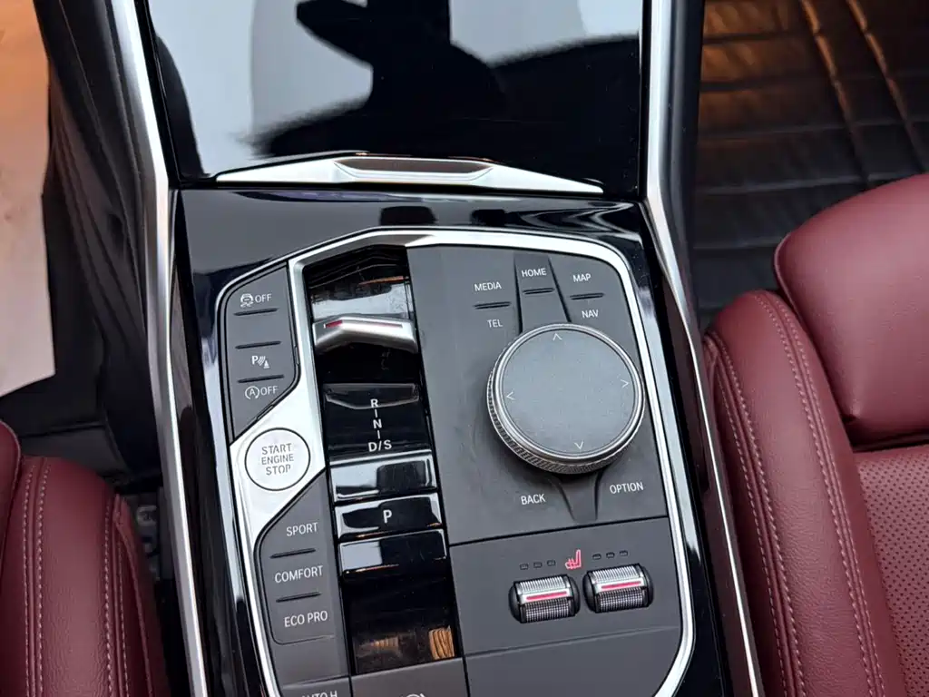 BMW 3 Series 2023 — фото 19