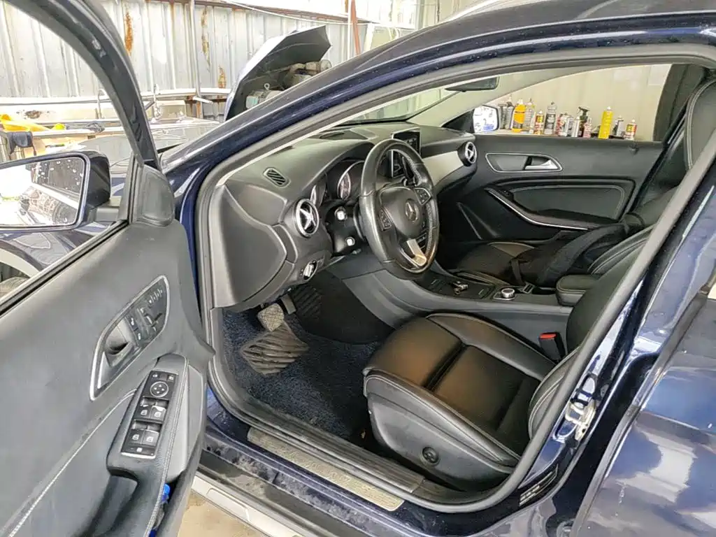 Mercedes-Benz GLA 2017 — фото 16