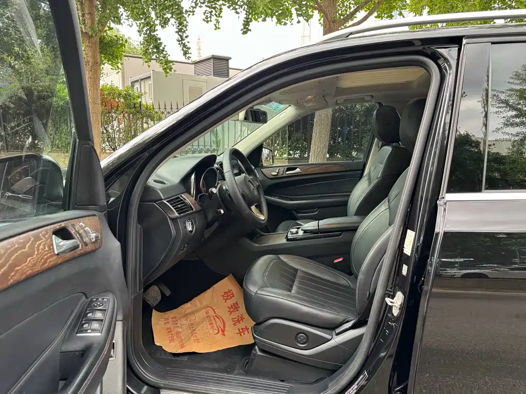 Mercedes-Benz GLE 2017 — фото 14