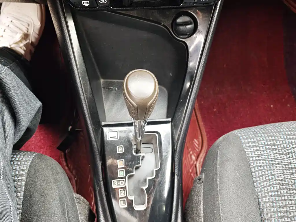 Toyota Vios 2014 — фото 10