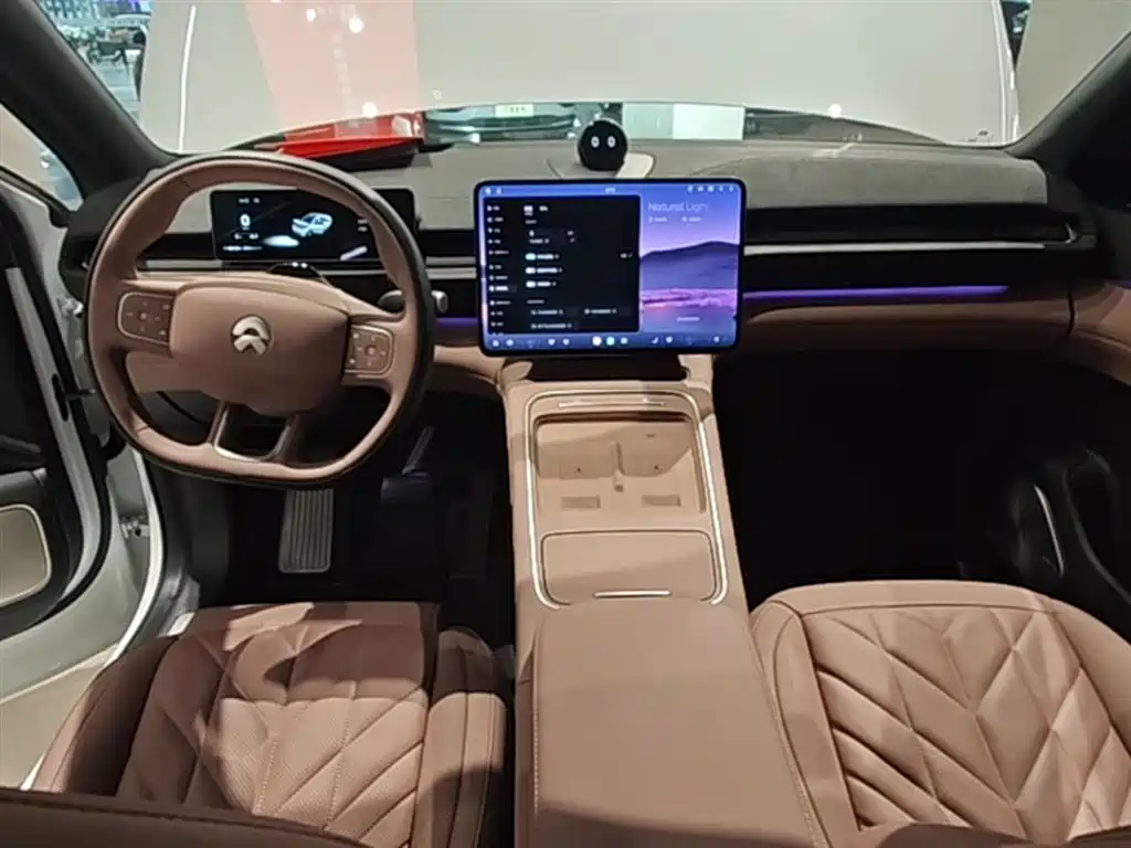 NIO EC6 2025 — фото 10