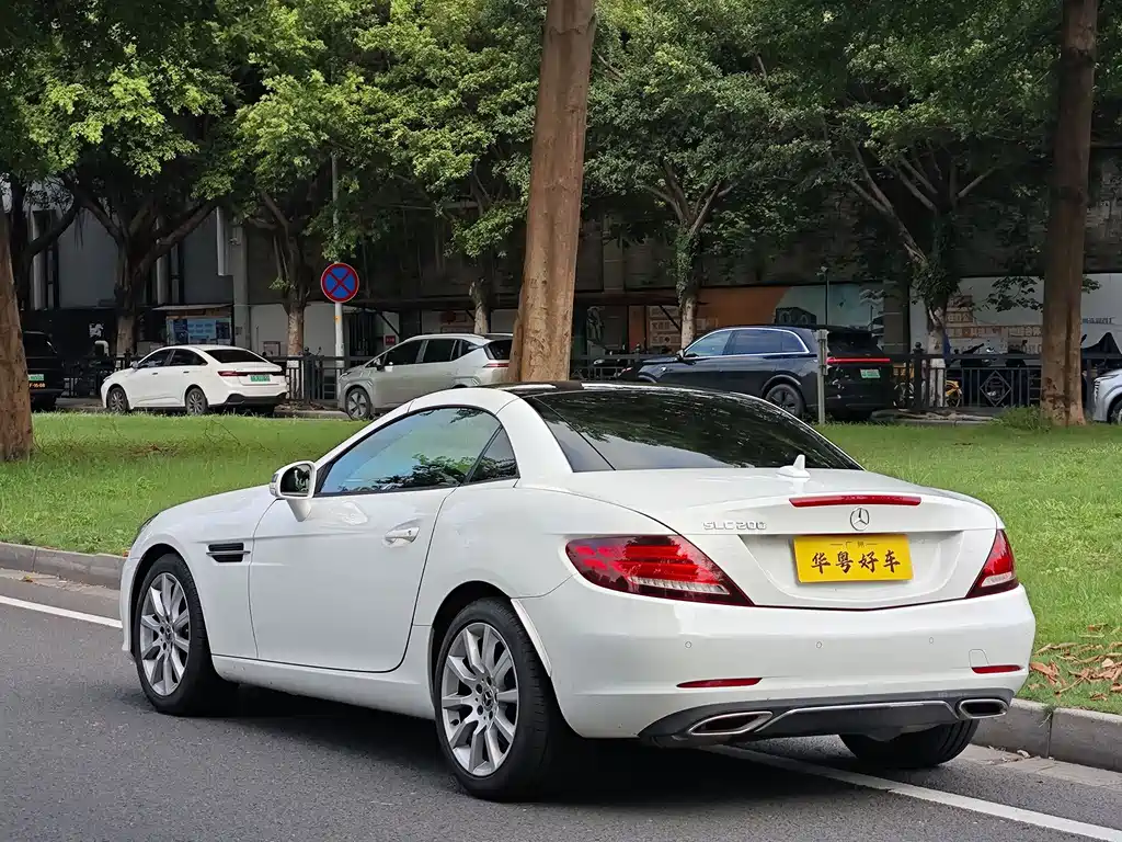 Mercedes-Benz SLC 2017 — фото 28
