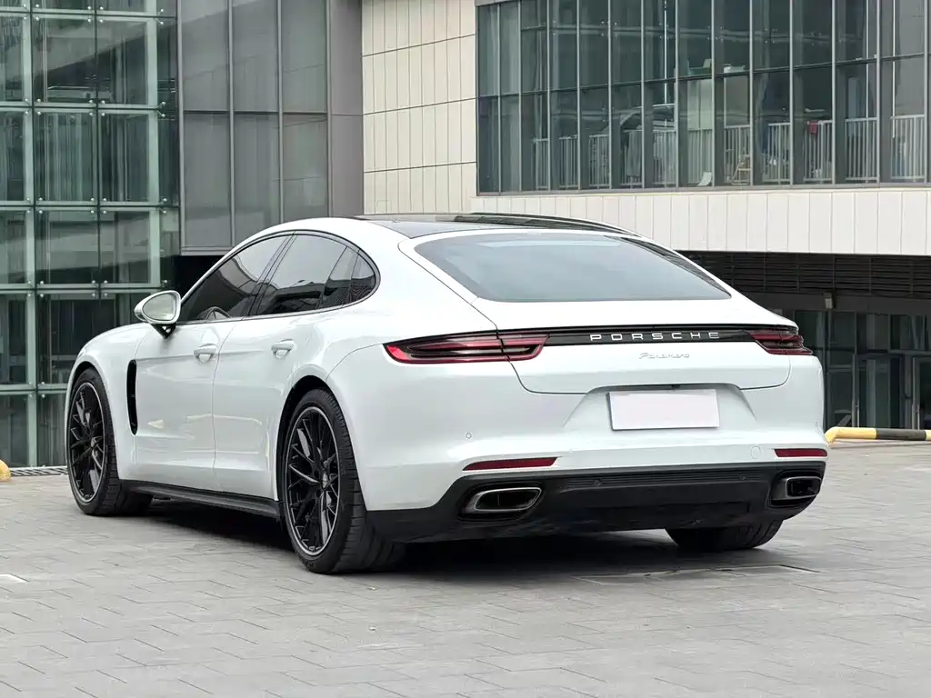 Porsche Panamera 2020 — фото 7