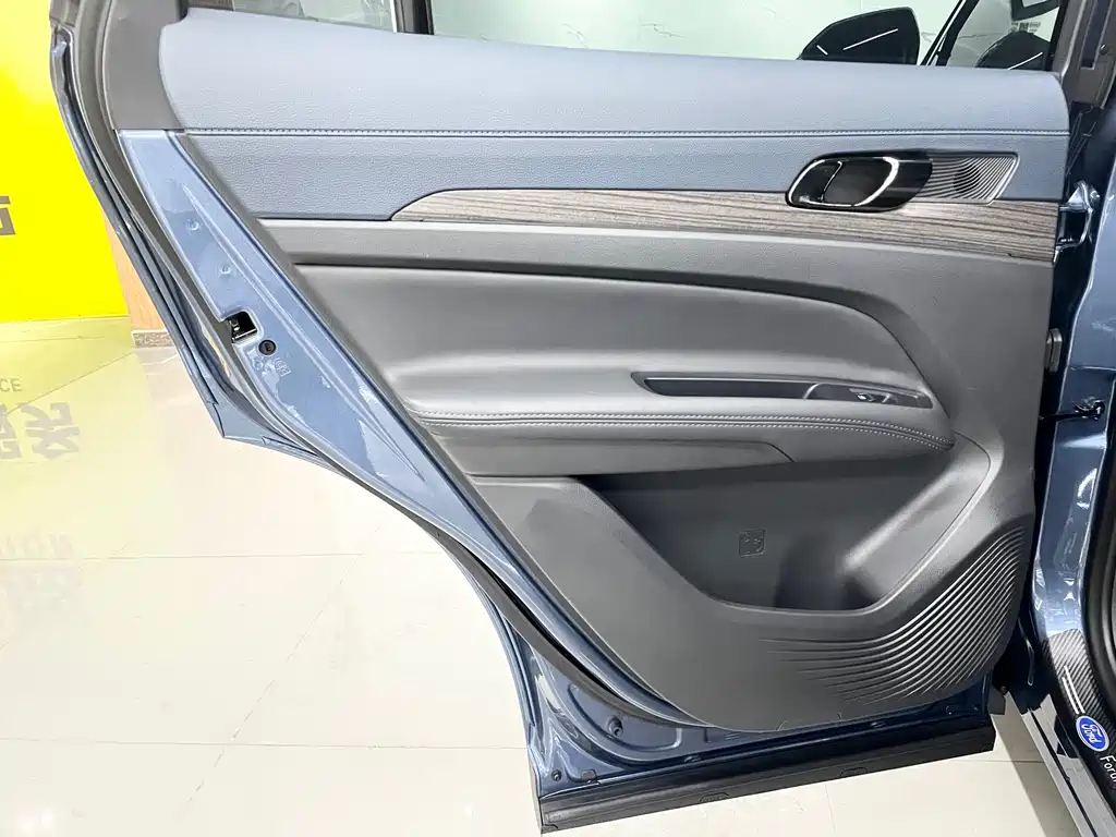 Ford Territory 2023 — фото 13