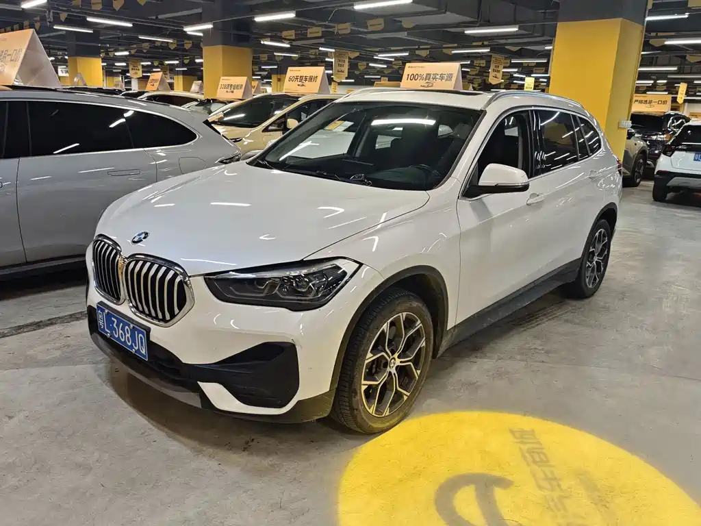 BMW X1 2020 — фото 1