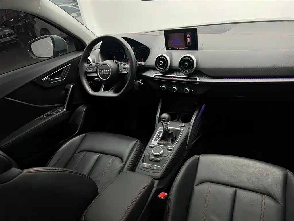 Audi Q2L 2023 — фото 21