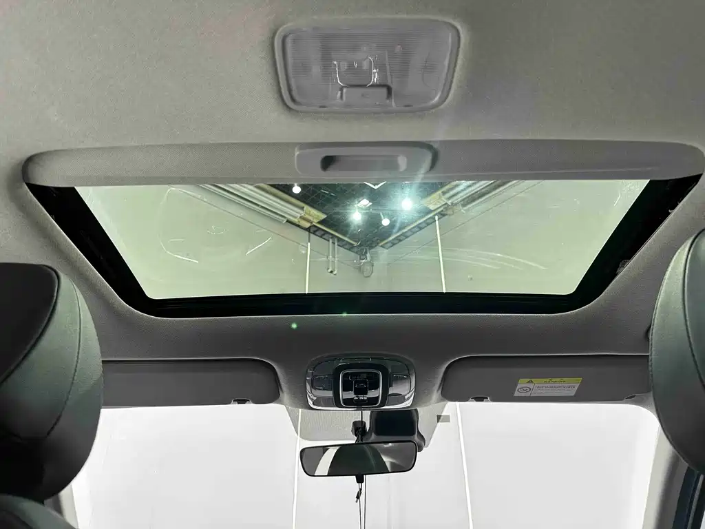 Hyundai Elantra 2023 — фото 14