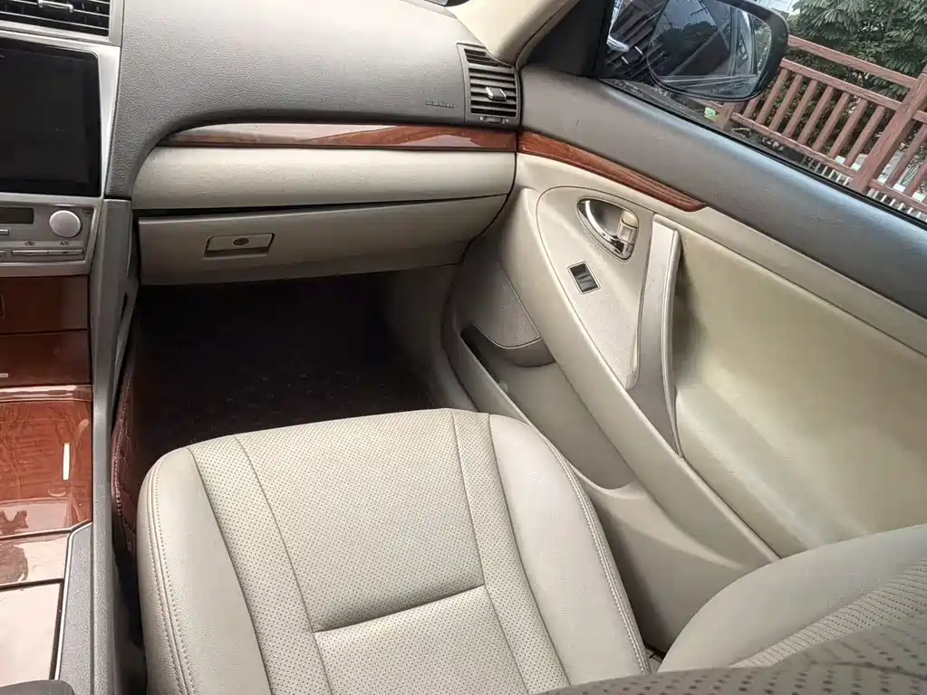 Toyota Camry 2013 — фото 16