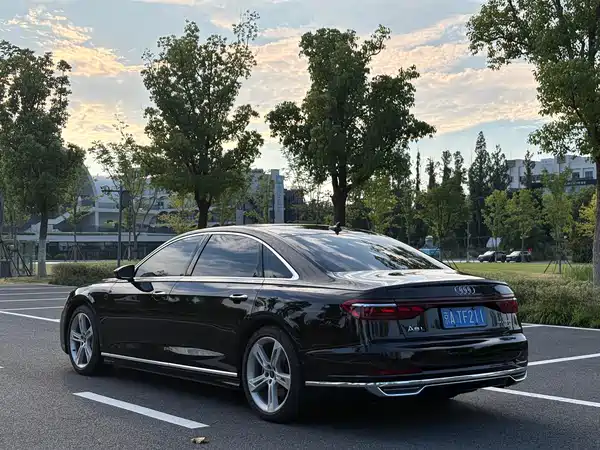 Audi A8 2023