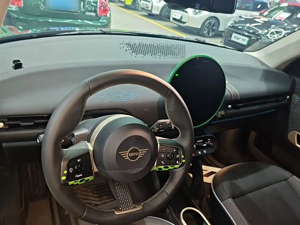 MINI COOPER EV 2025 — фото 10