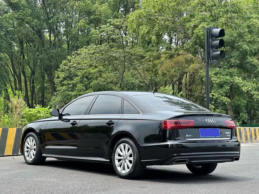 Audi A6L 2016