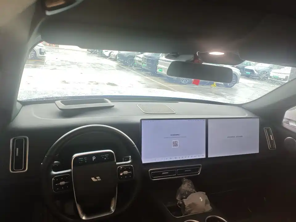 Li Auto Li L7 2025
