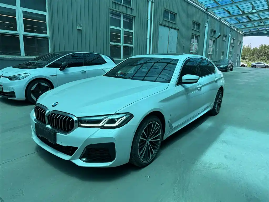 BMW 5 Series 2022
