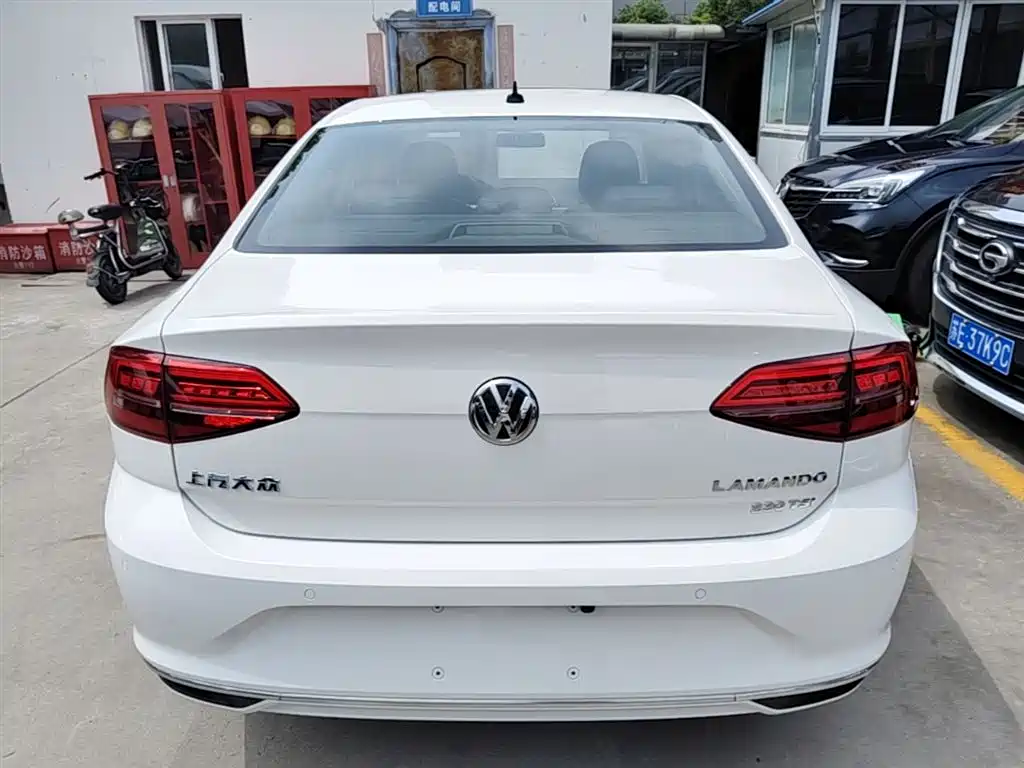 Volkswagen Lamando 2018 — фото 6