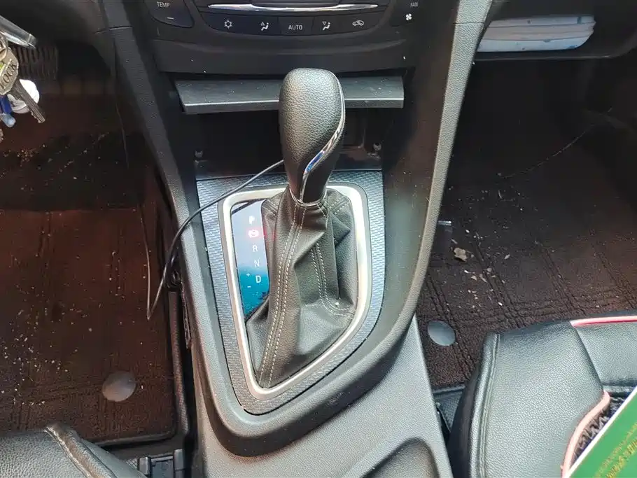 Buick Excelle 2019 — фото 16