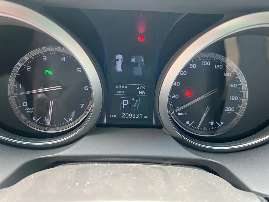 Toyota Prado 2017 — фото 10