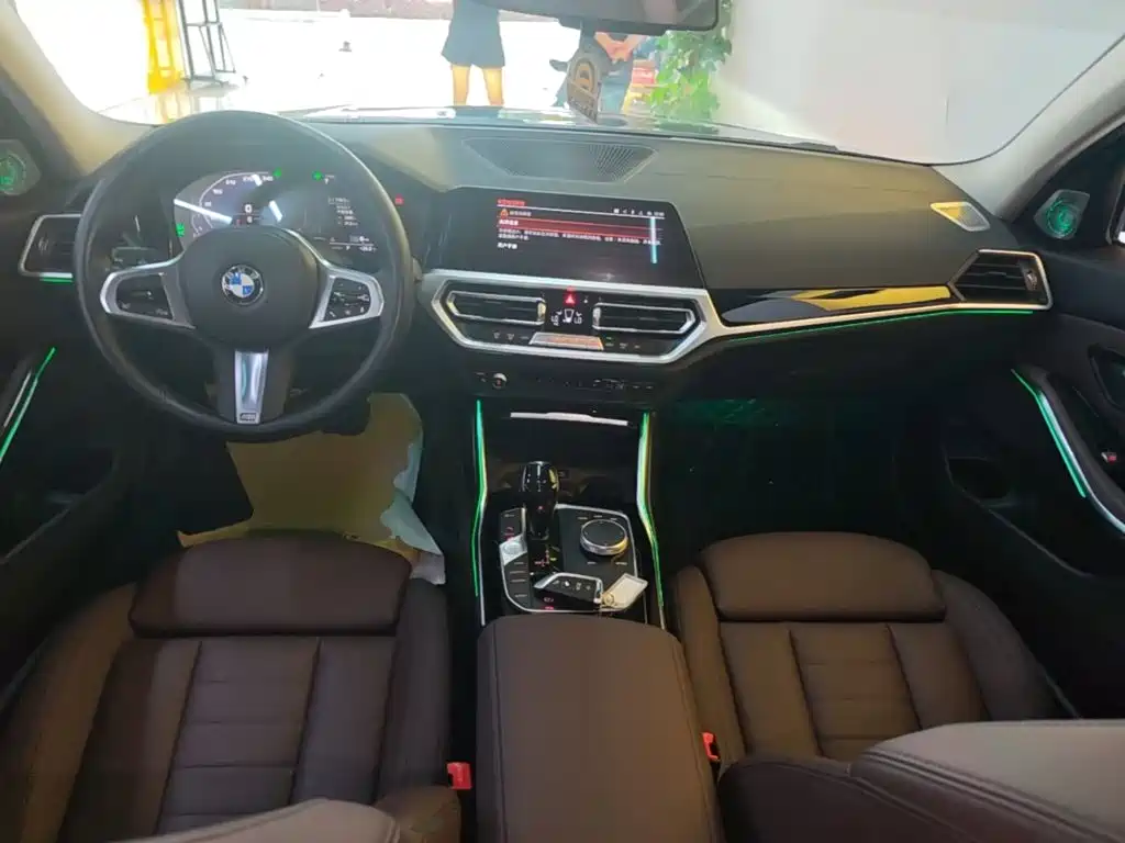 BMW 3 Series 2020 — фото 10