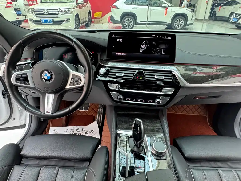BMW 6 Series GT 2021 — фото 20