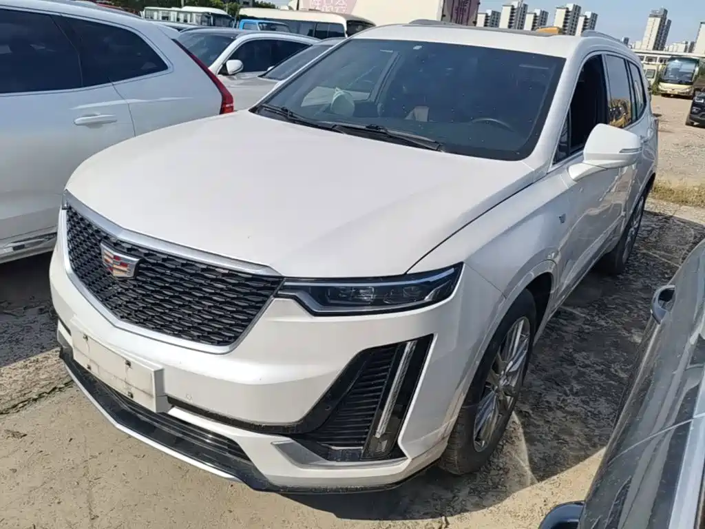 Cadillac XT6 2021 — фото 2
