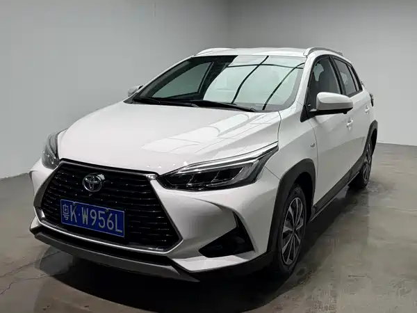 Toyota Yaris L 2023