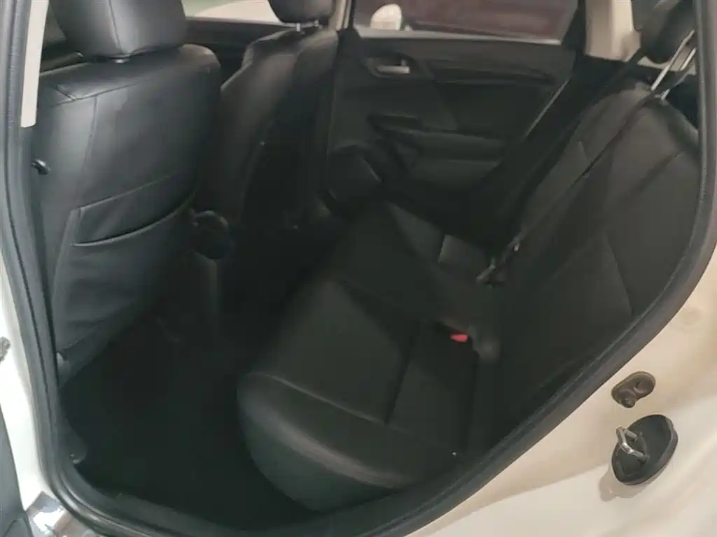 Honda Fit 2018 — фото 17