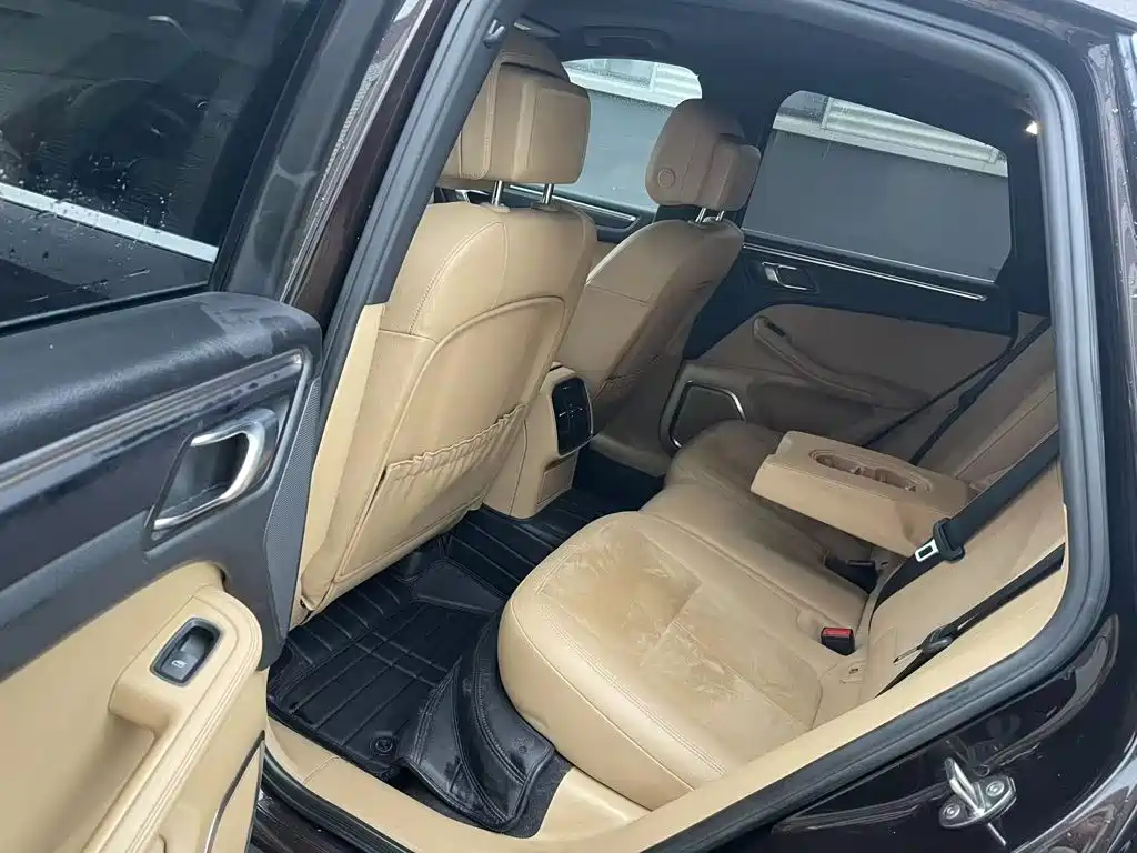 Porsche Macan 2016 — фото 10