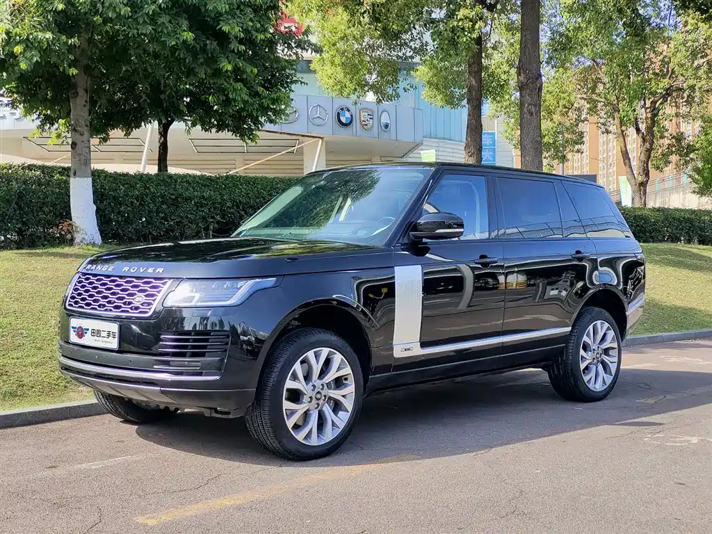Land Rover Range Rover 2021 — фото 1