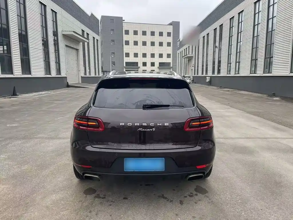 Porsche Macan 2016