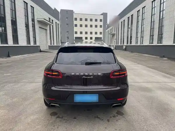 Porsche Macan 2016