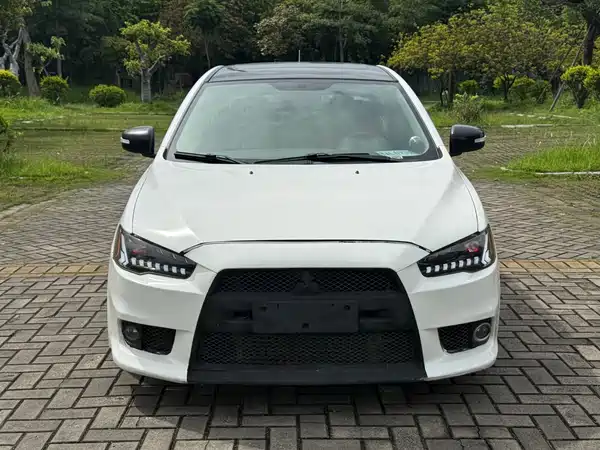 Mitsubishi Lancer EX 2016