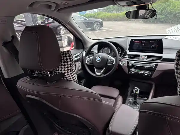 BMW X1 2022