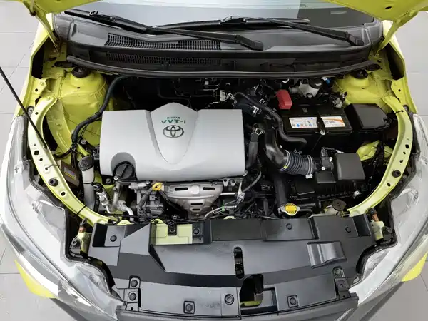 Toyota Yaris L 2016