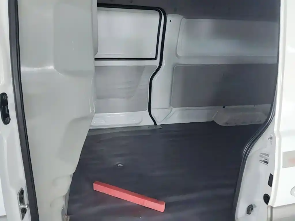 Jinbei New Hiace X30L CNG 2023 — фото 17