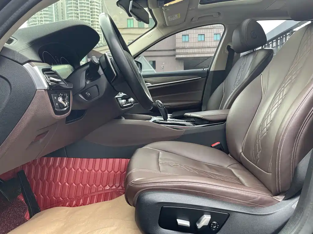 BMW 5 Series 2019