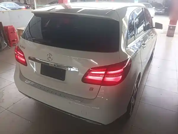 Mercedes-Benz B-Class 2018