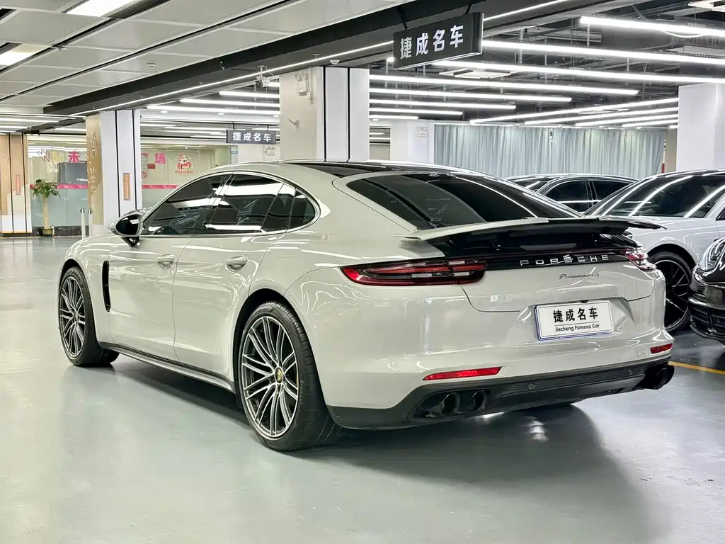 Porsche Panamera 2019 — фото 7