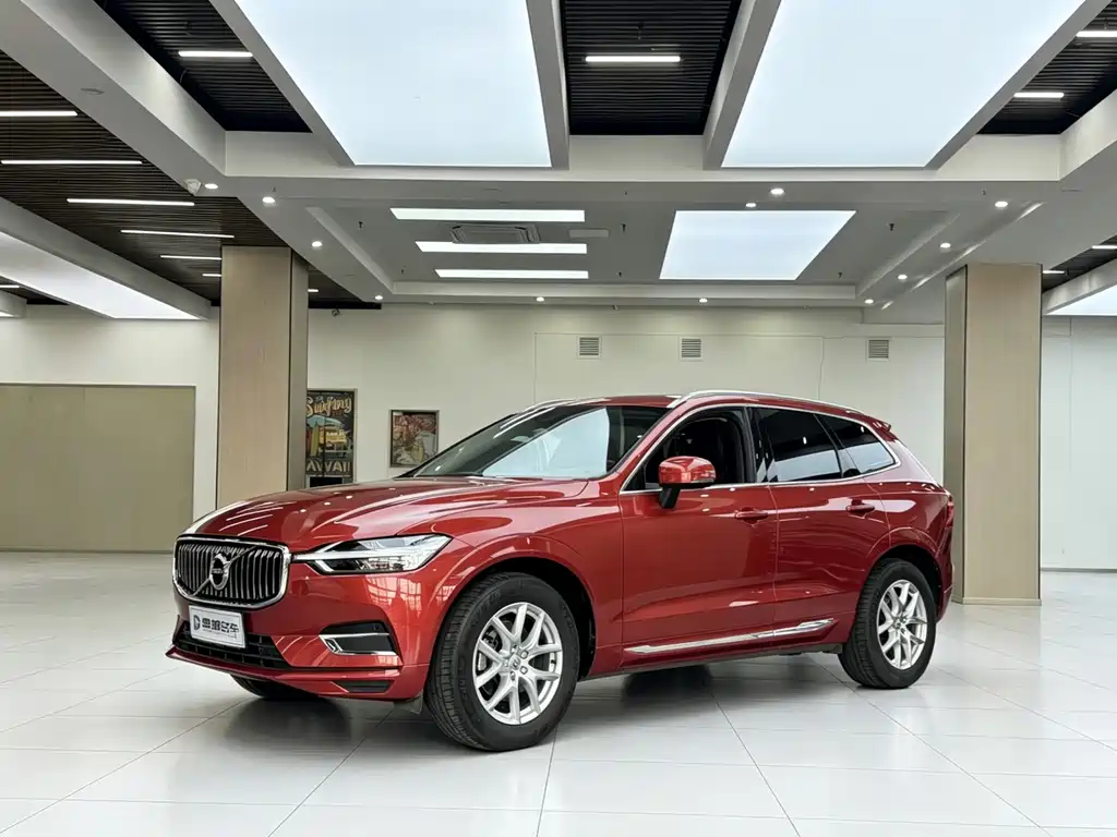 Volvo XC60 2020 — фото 1