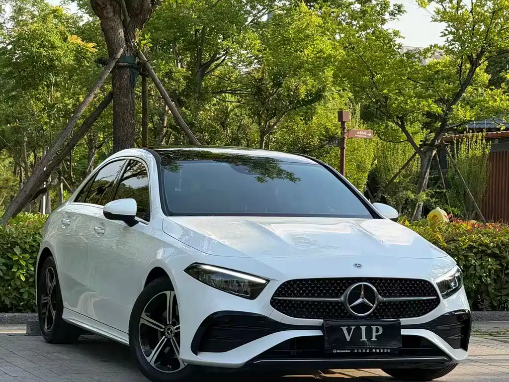 Mercedes-Benz A-Class 2025 — фото 3