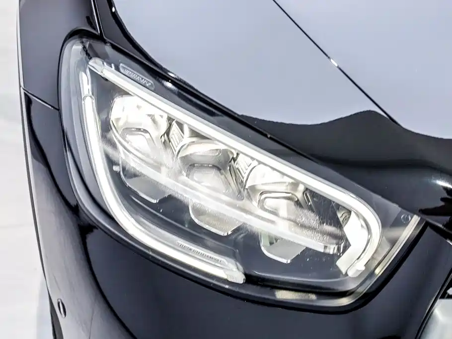 Mercedes-Benz GLC 2020 — фото 34