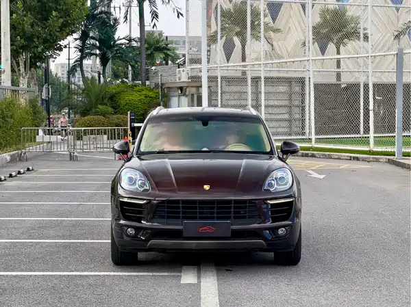 Porsche Macan 2015