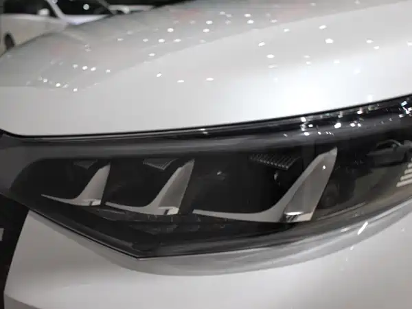GAC Trumpchi M6 2023