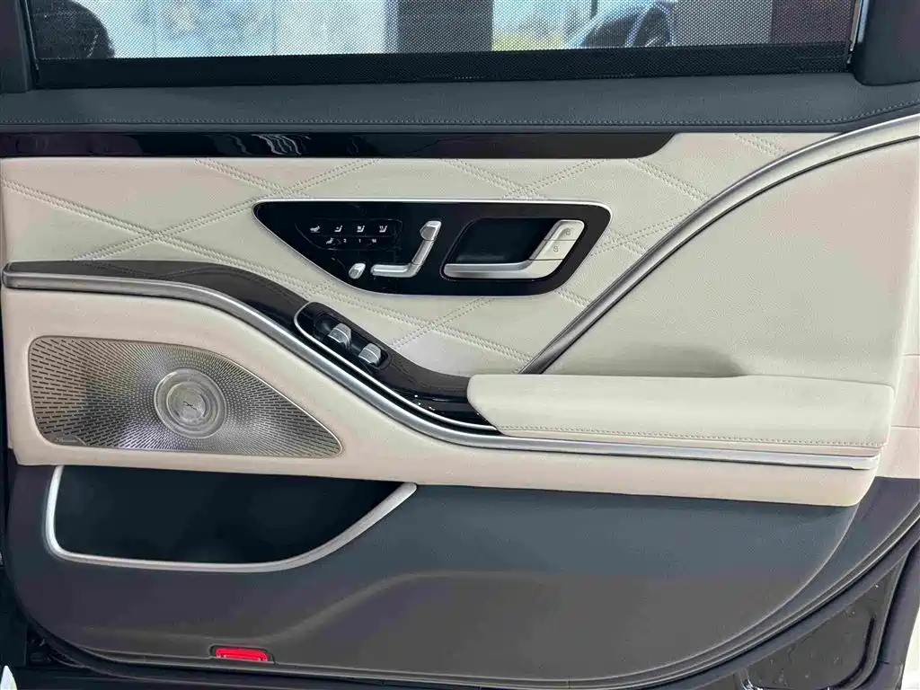 Mercedes-Benz Maybach S-Class 2021 — фото 11