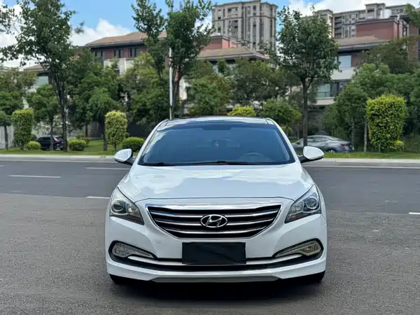 Hyundai Mistra 2015