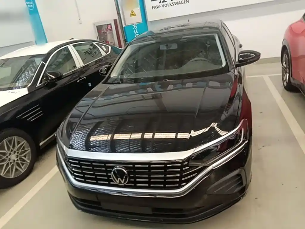 Volkswagen Passat 2025