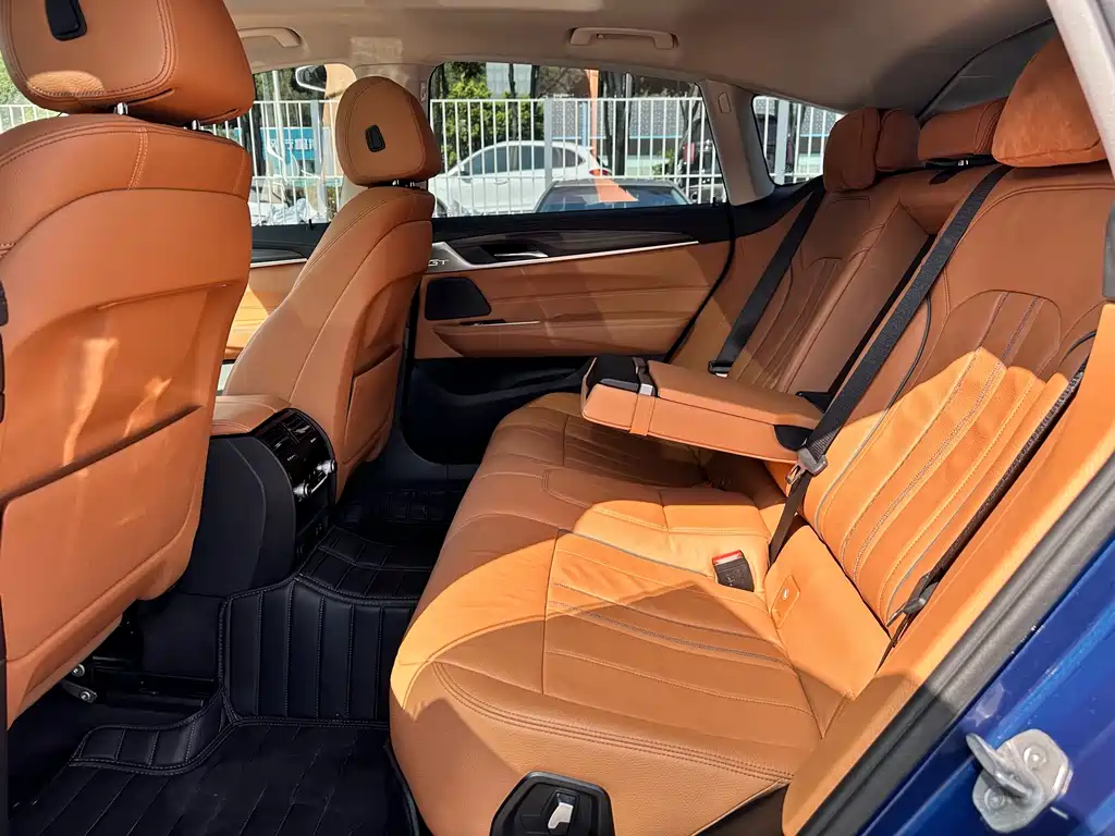 BMW 6 Series GT 2021 — фото 17