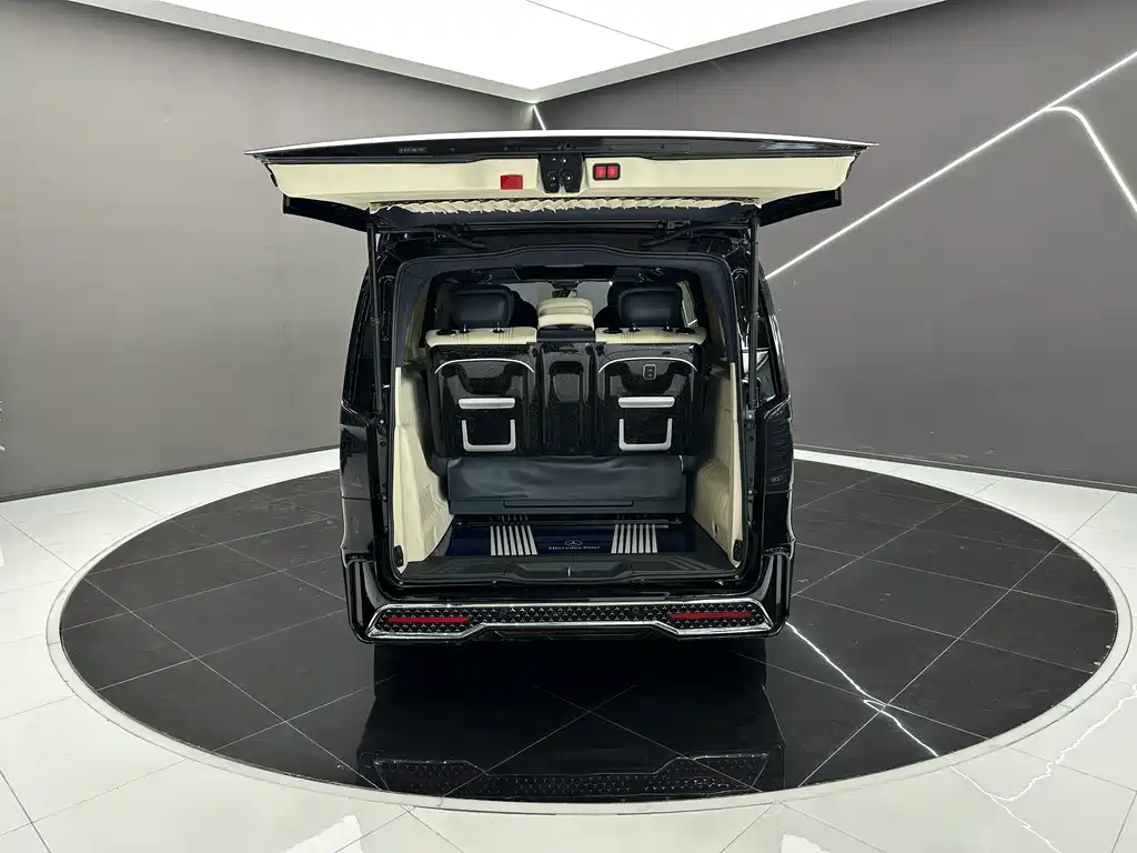 Mercedes-Benz Vito 2023 — фото 20