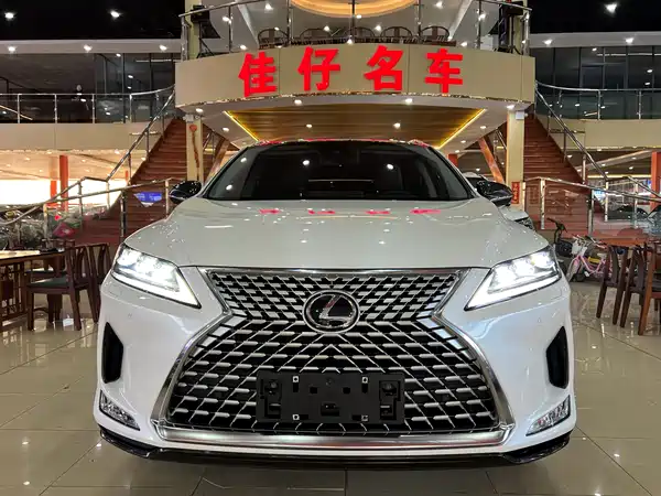 Lexus RX 2021
