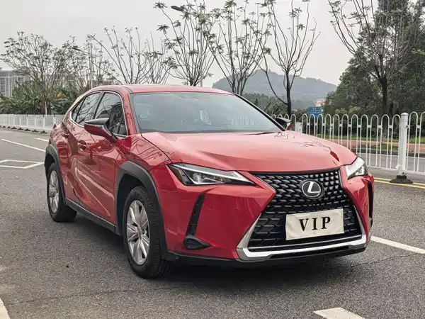 Lexus UX 2022