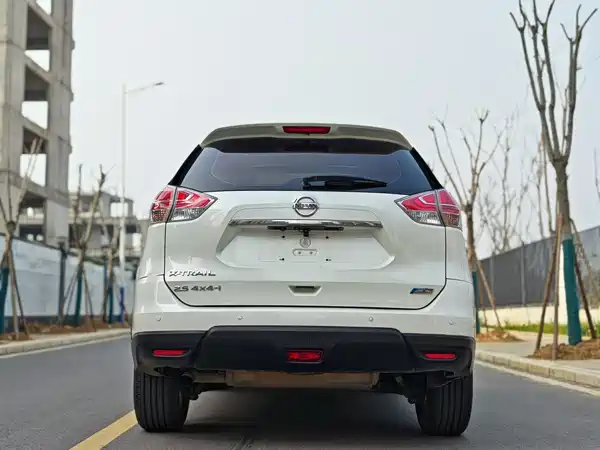 Nissan X-Trail 2014